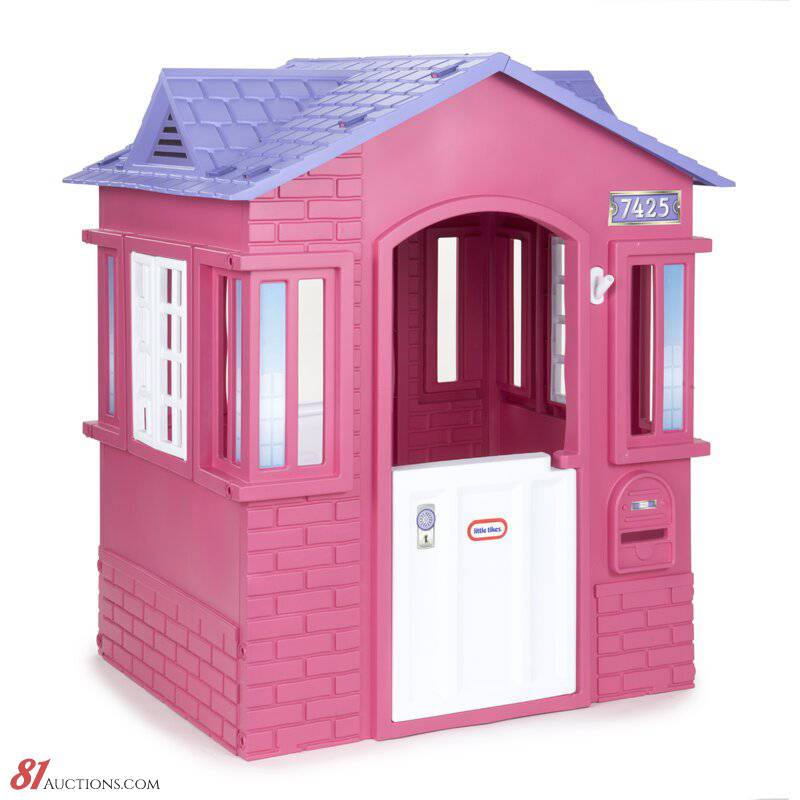 outdoor plastic playhouse